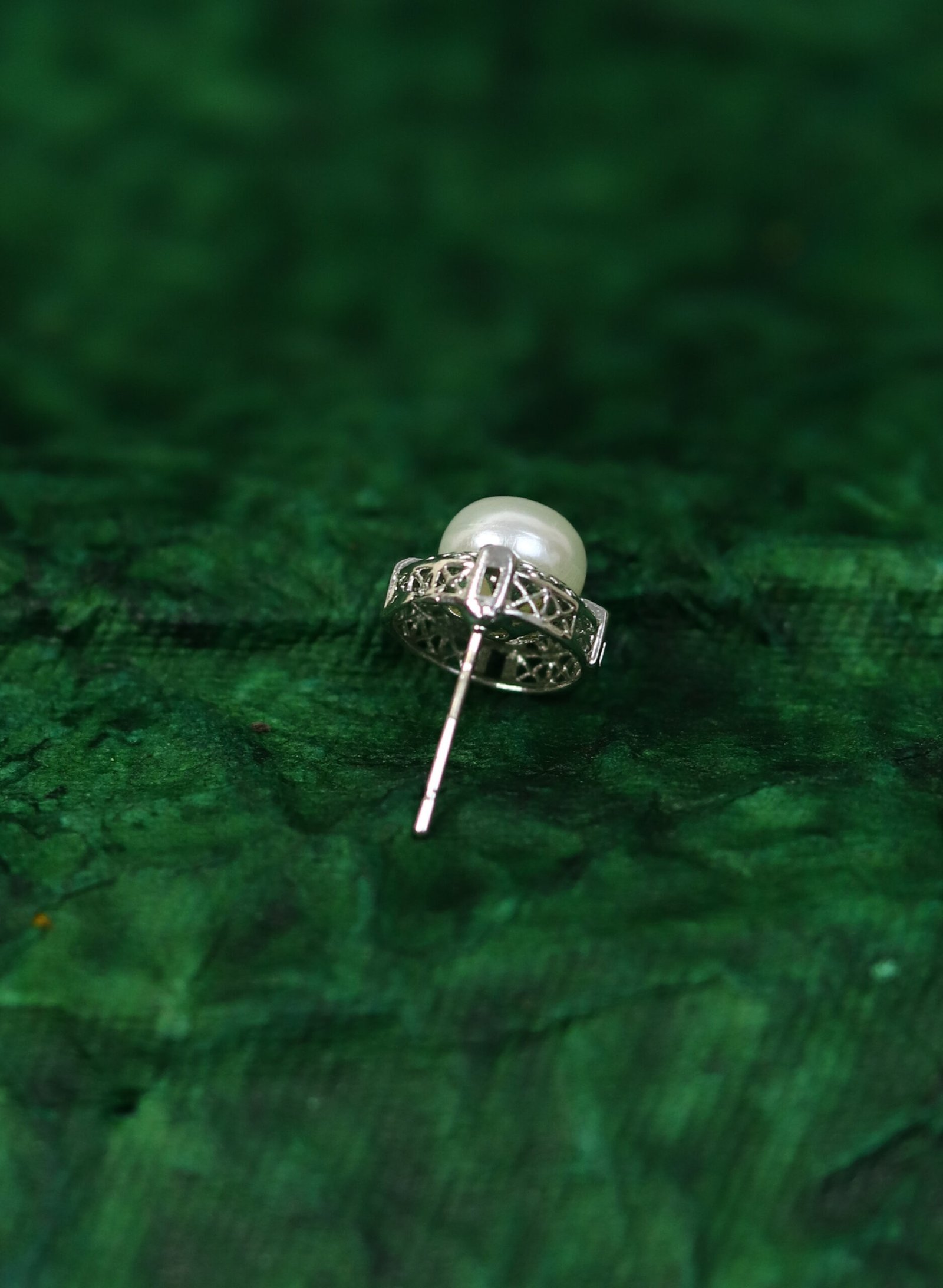 Elegant Green Pearl Stud Earrings with Crystal Accents - Image 3